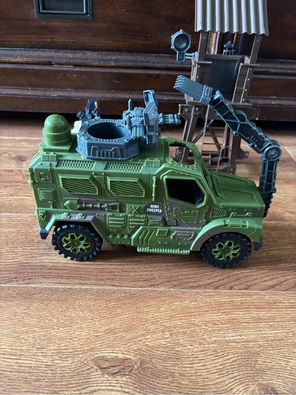 Green Military Rescue Vehicle Playset with Helicopter and Watchtower
